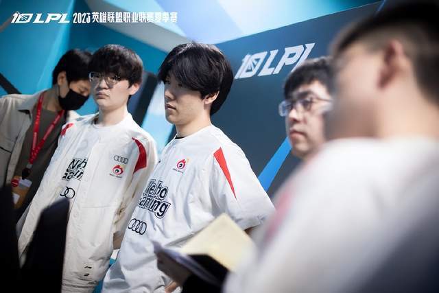 让他在禁区 让他在禁区