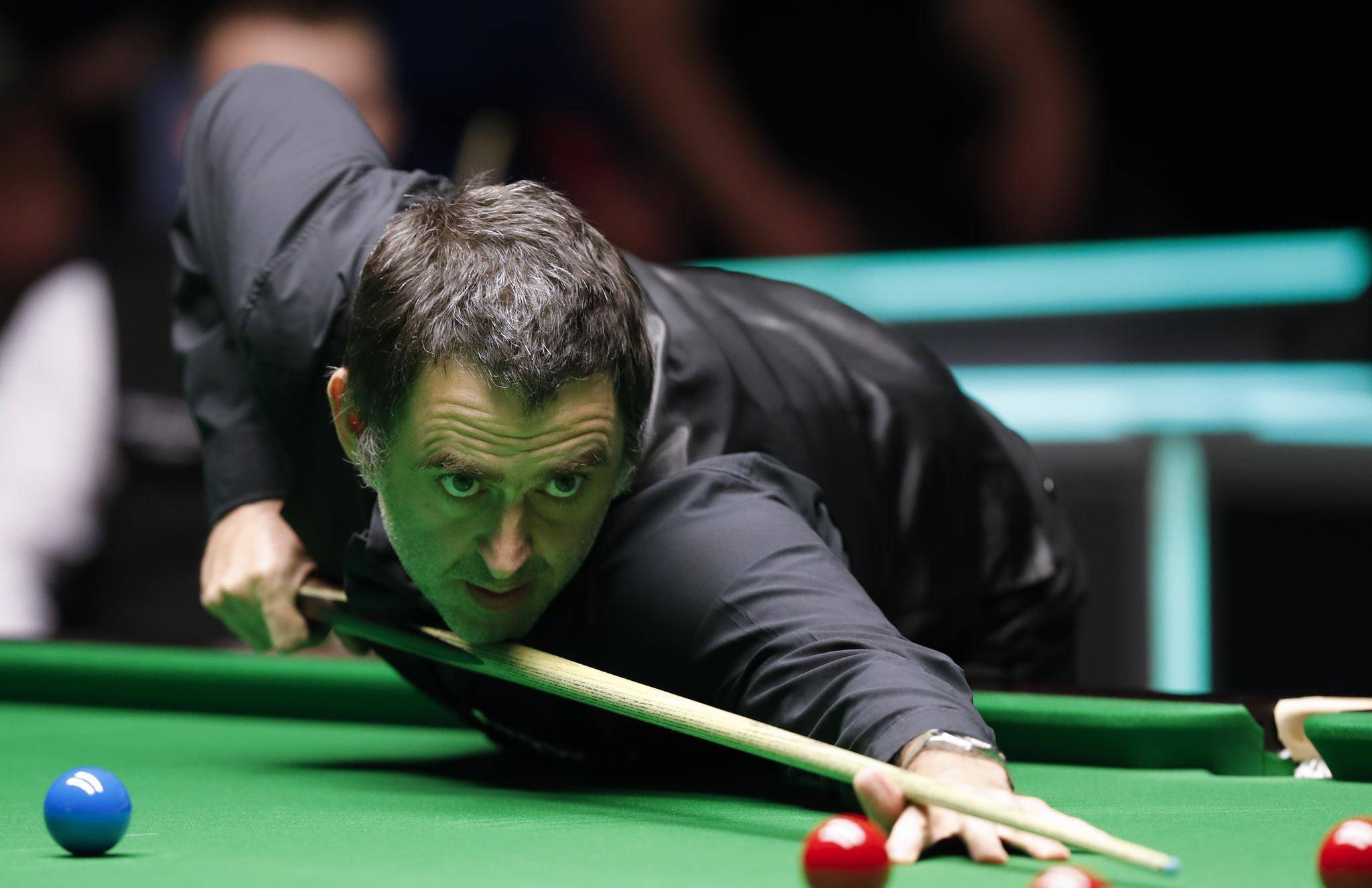 通过其积极 通过其积极